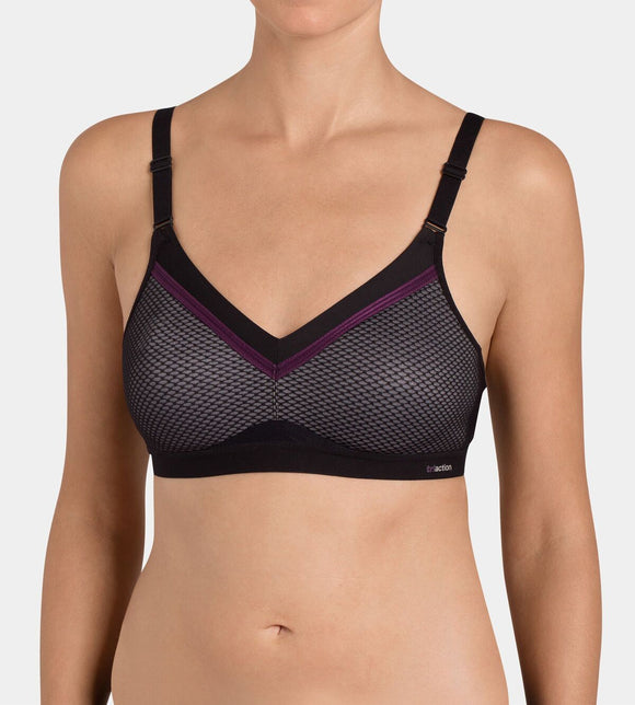 Busti Bras - Bra Boutique - Went out this morning for a run, wearing one of  our Sports Bras we carry, from Krisline. The Bra has underwire and j-hook  at the back