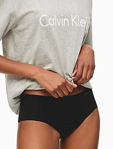 Calvin Klein D3429 Invisibles Hipster Panty 